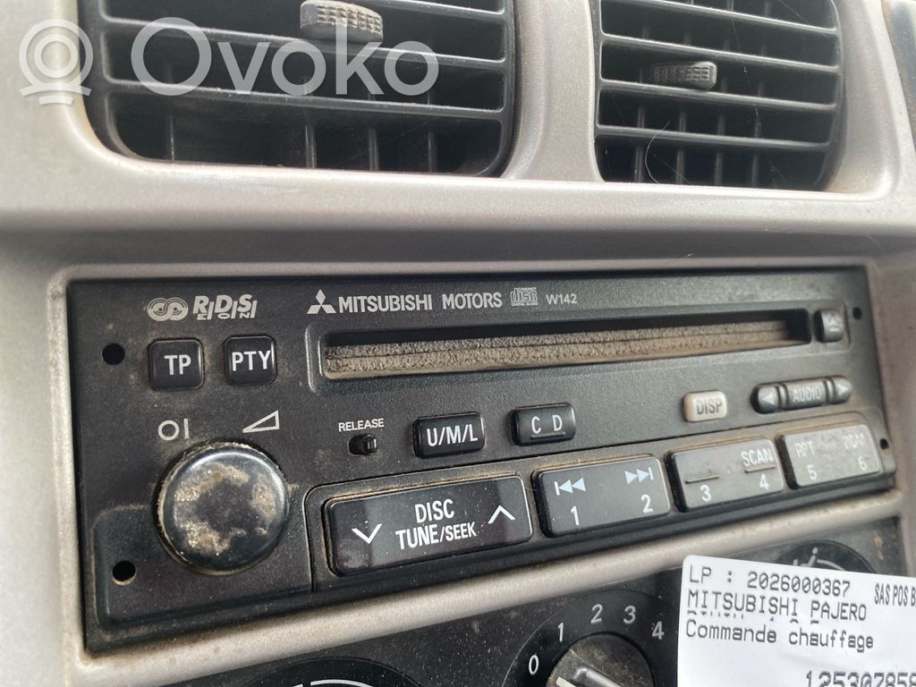 Mitsubishi Pajero Pinin Radio/CD/DVD/GPS-pääyksikkö
