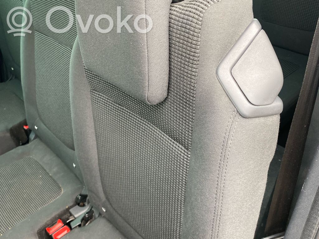 Peugeot 5008 Rear seat 