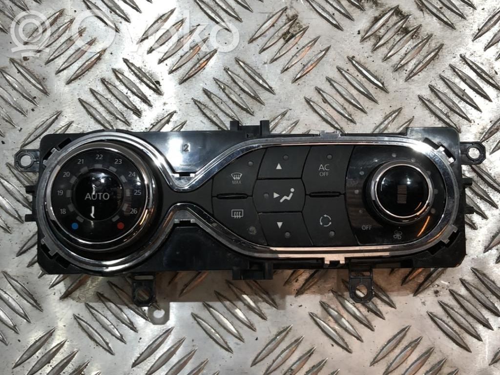 Renault Clio IV Climate control unit 