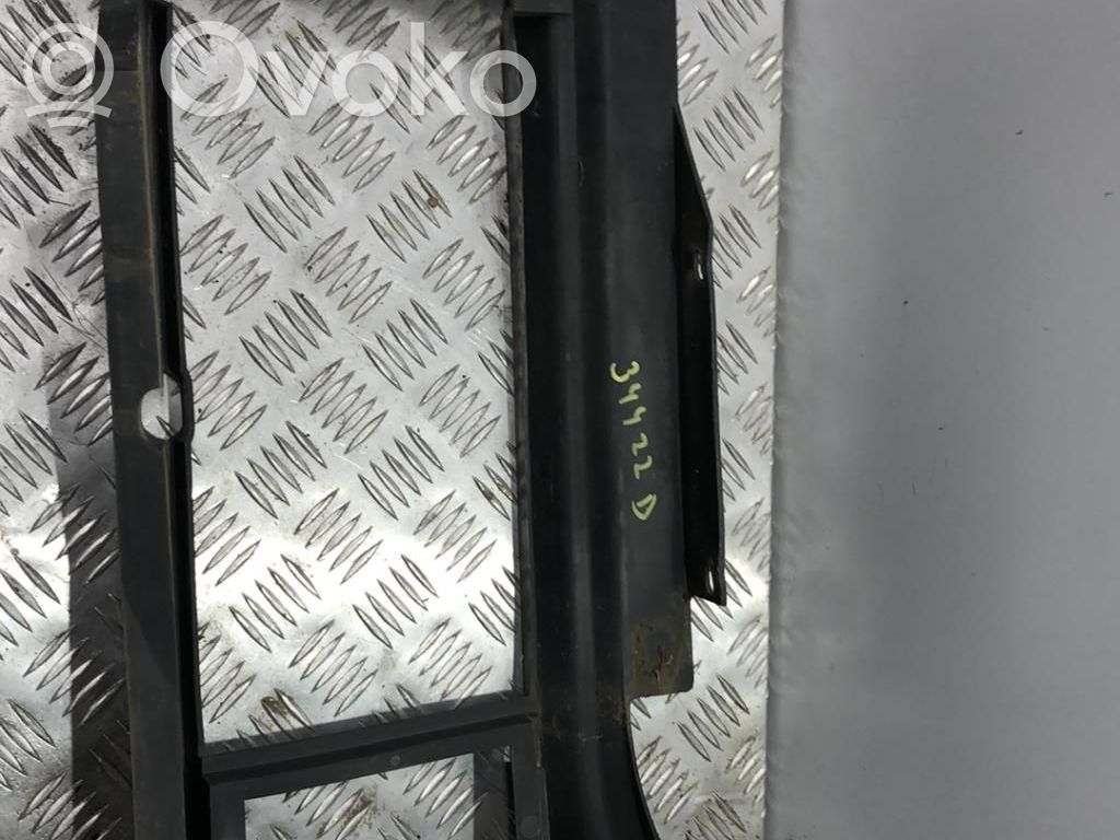 Renault Master I Moulure sous phares