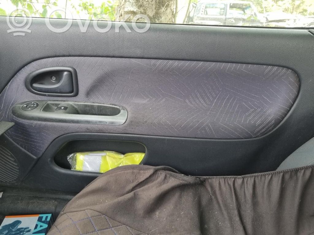 Etuoven verhoilu