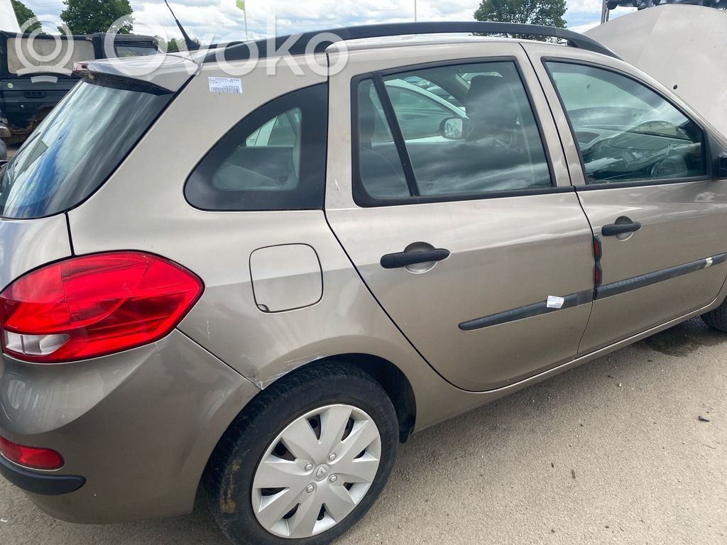 Renault Clio III Panou aripă spate 