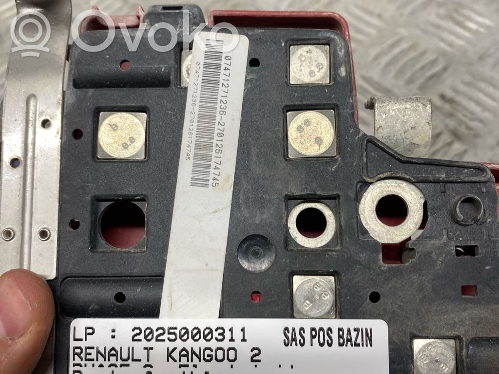 Fuse module   8200463739
