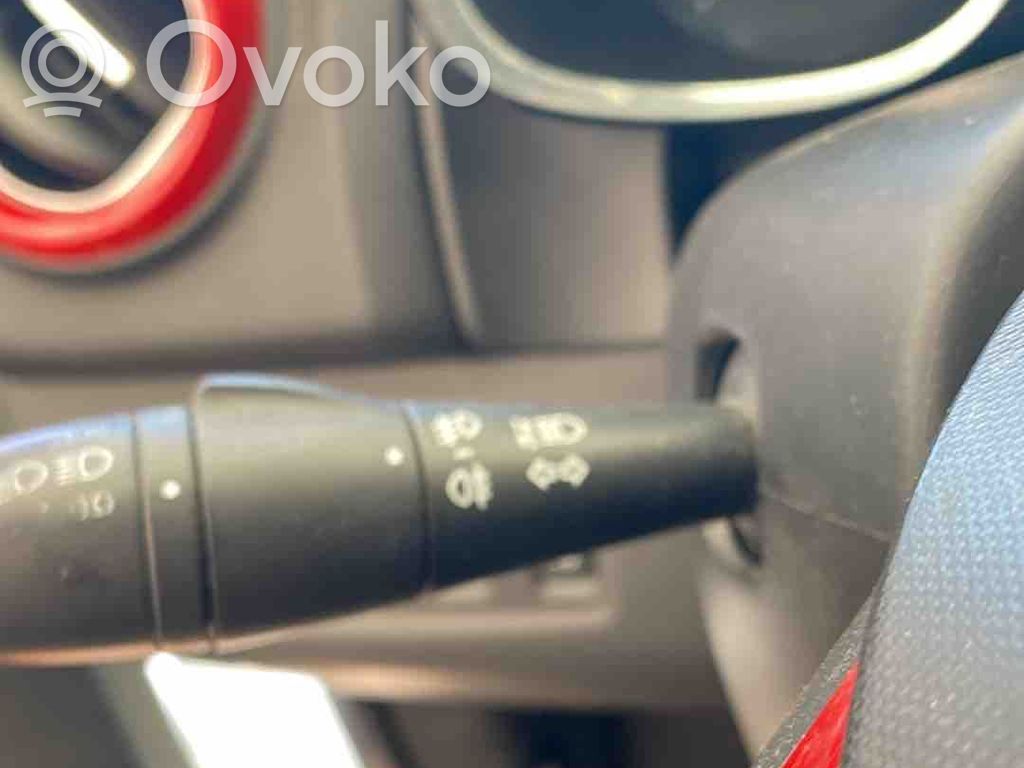 Renault Clio IV Manetă semnalizator 