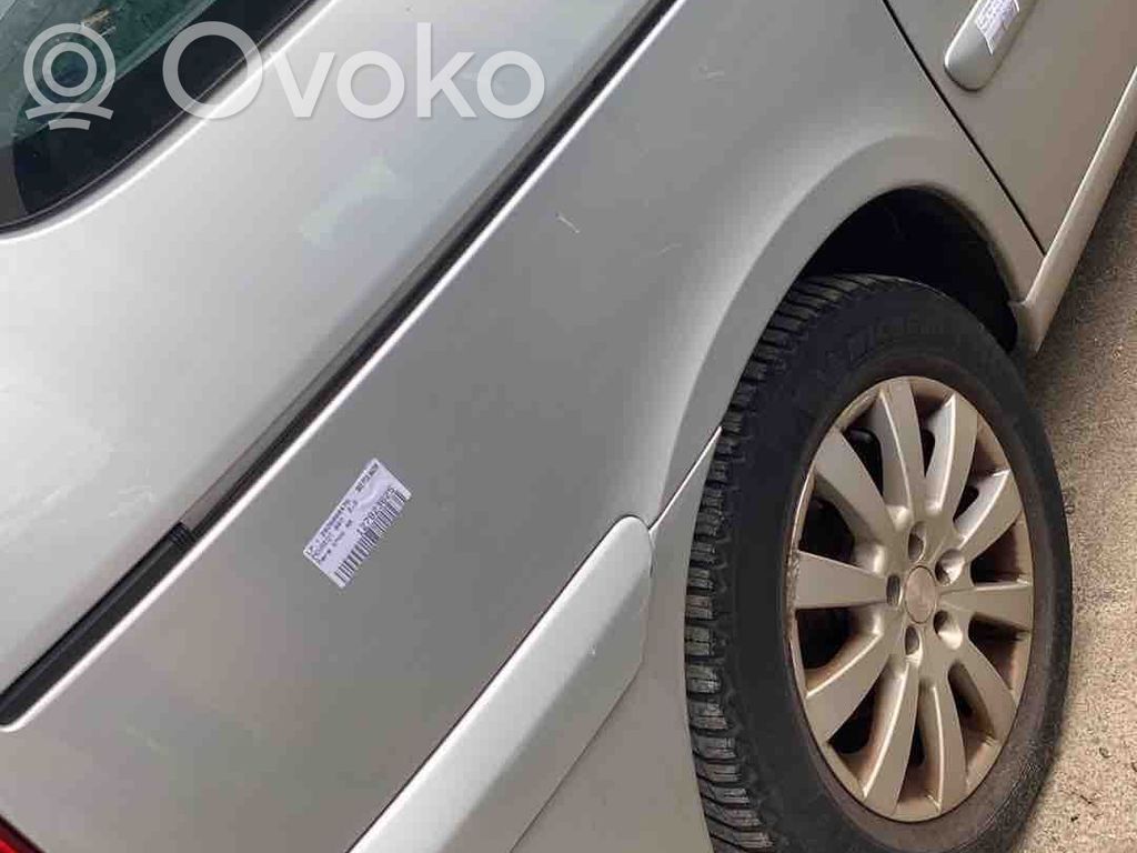 Peugeot 807 Panel lateral trasero 