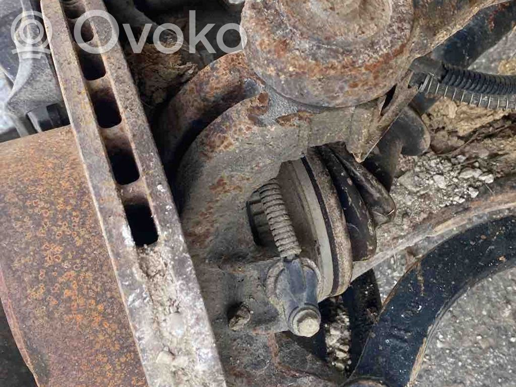 Nissan Interstar Achsschenkel vorne 