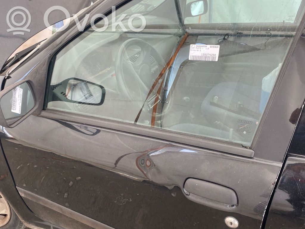 Fiat Punto (176) Puerta delantera 