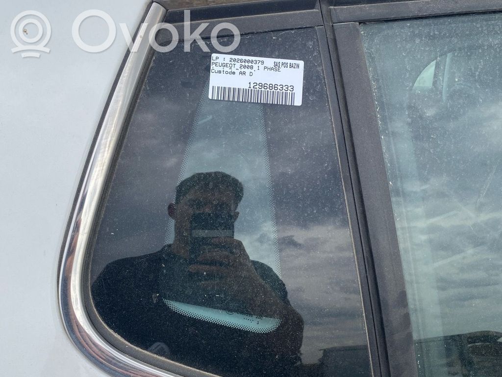 Peugeot 2008 I Szyba karoseryjna tylna 