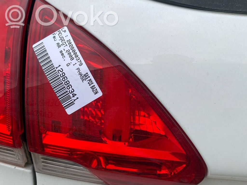 Peugeot 2008 I Luci posteriori del portellone del bagagliaio 