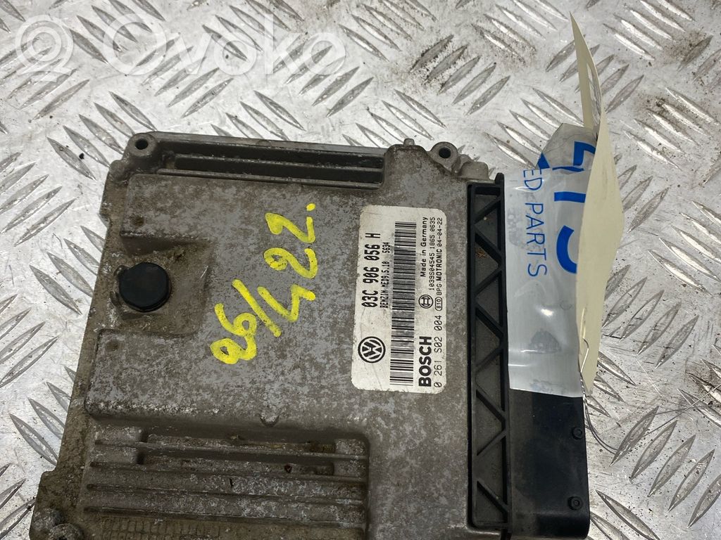 Volkswagen Golf V Engine control unit/module 