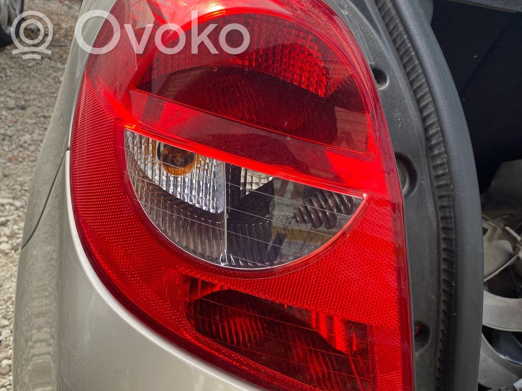 Renault Clio III Lampa tylna 
