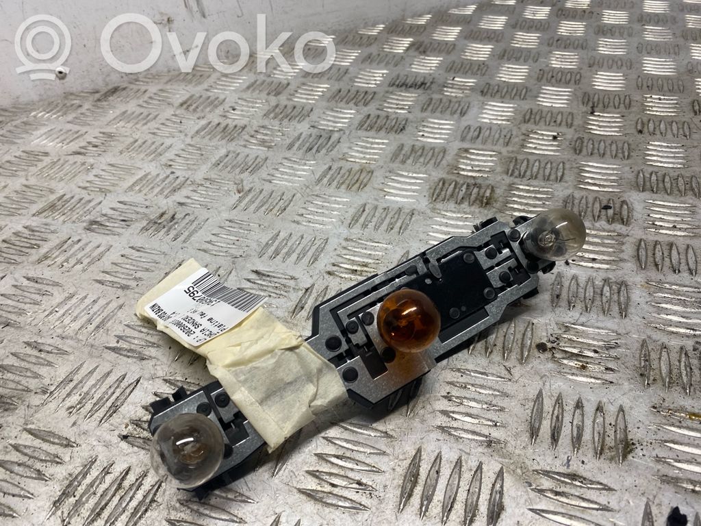 Dacia Sandero Porte ampoule de feu arrière 
