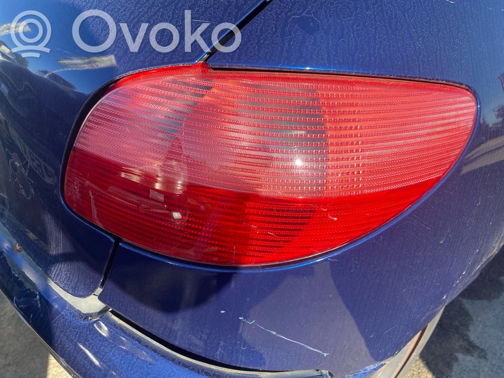 Peugeot 206 Feux arrière / postérieurs