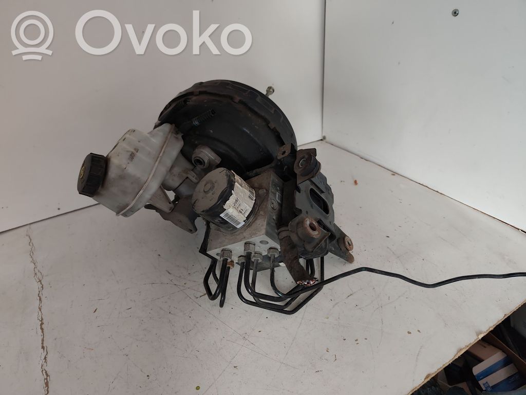 Opel Insignia A ABS bloks 