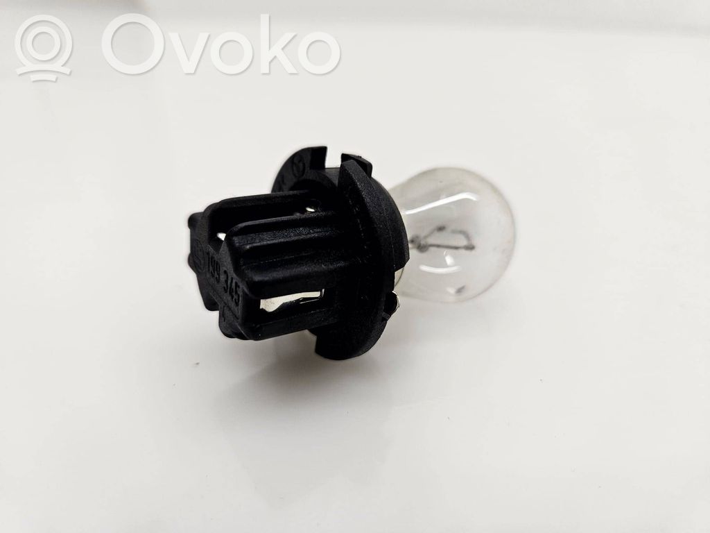 Mercedes-Benz S W220 Tail light bulb cover holder 