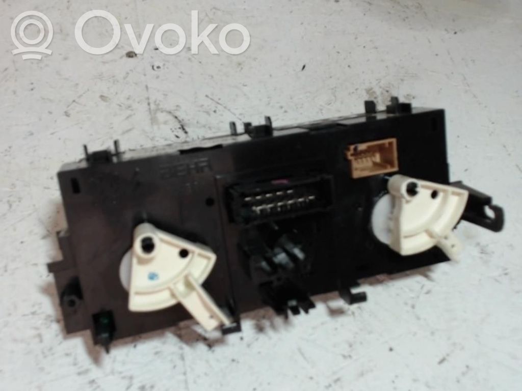 Citroen C3 Climate control unit 