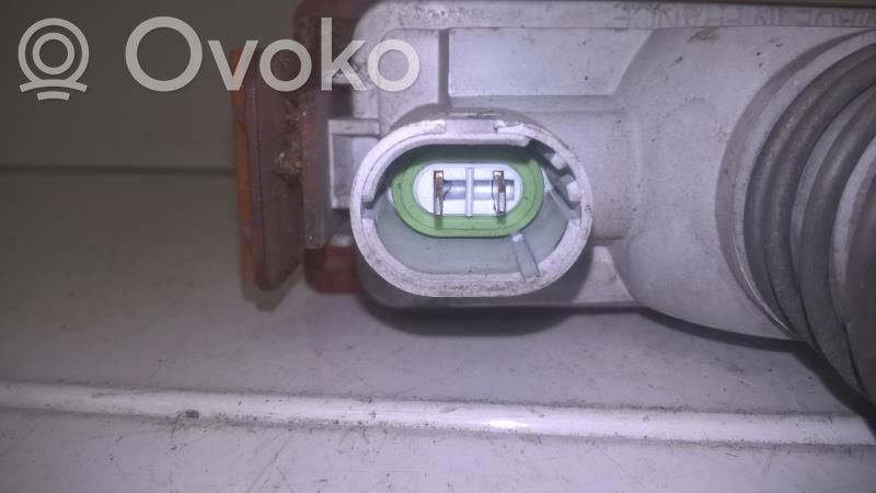 Front fender indicator light   7701203558