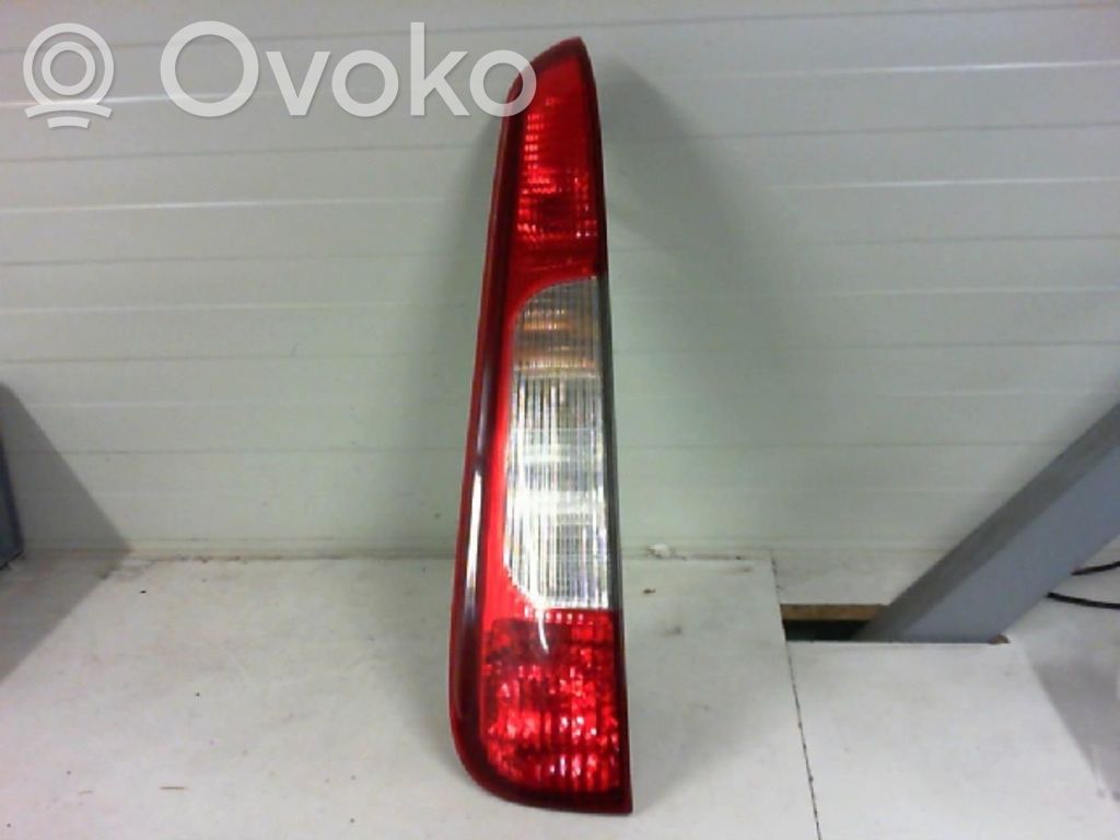 Ford C-MAX I Takavalot 