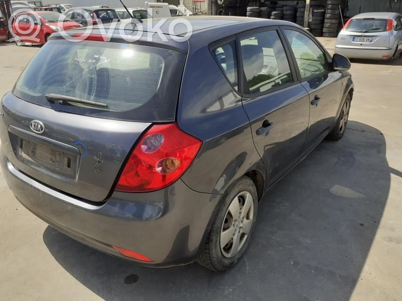 KIA Ceed Galinių durų spyna 