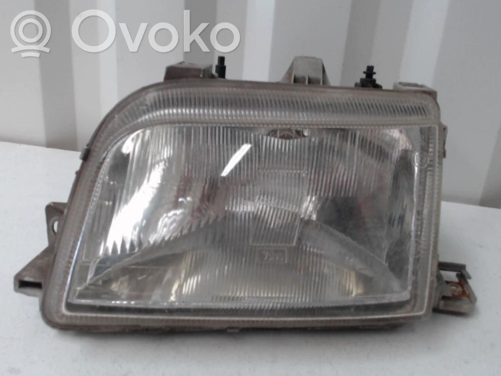 Renault Clio I Headlight/headlamp 