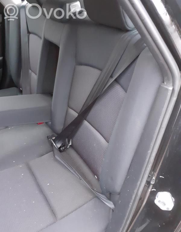 Mazda 3 I Cinturón trasero 