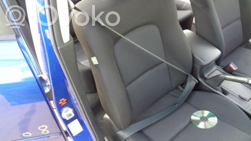Mazda 3 I Cinturón delantero 