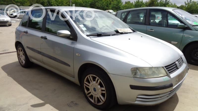 Fiat Stilo Puerta delantera 