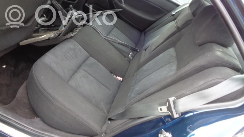 Peugeot 607 Cinturón trasero 