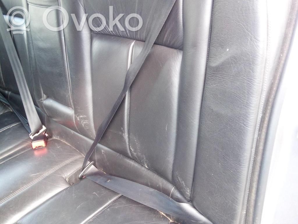 Peugeot 607 Cinturón trasero 