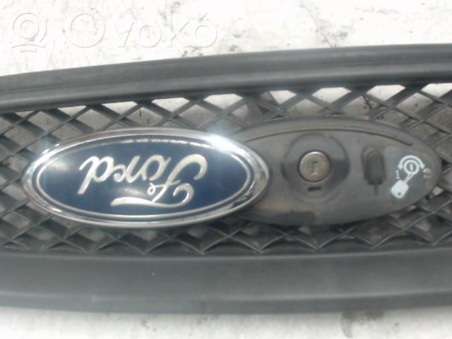Front grill   1508154