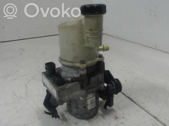Dacia Duster Power steering pump 