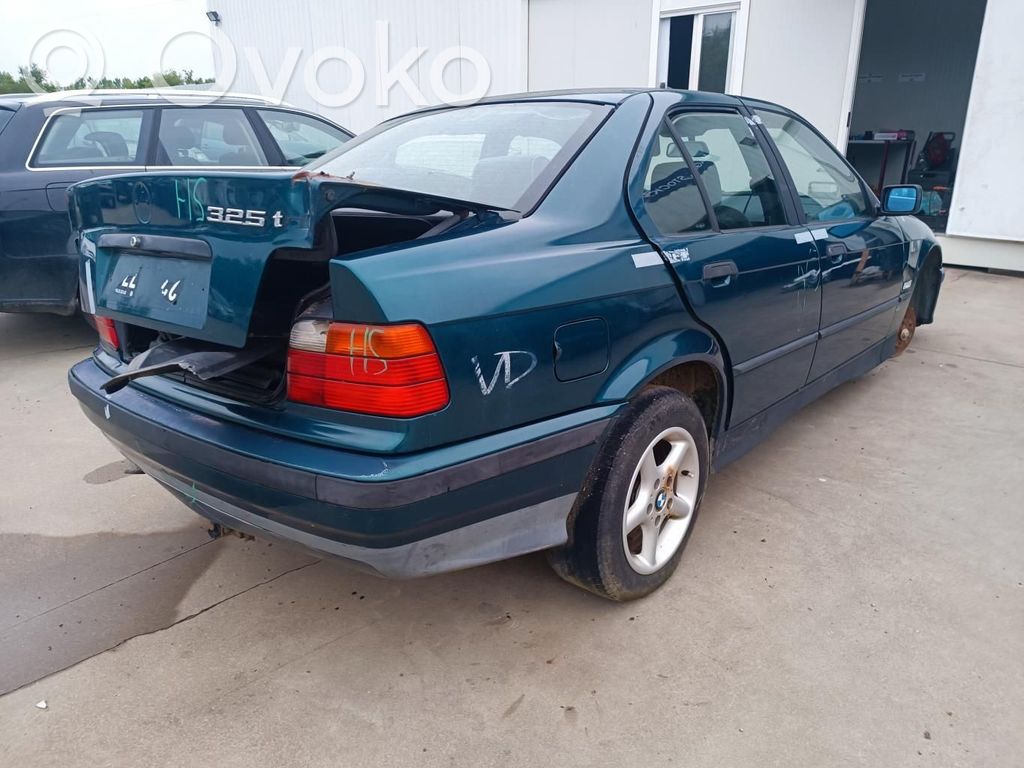BMW 3 E36 Galinės durys 
