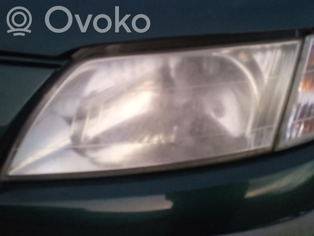 Mazda Premacy Phare frontale 