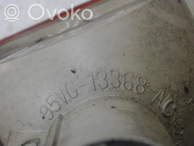 Front fender indicator light