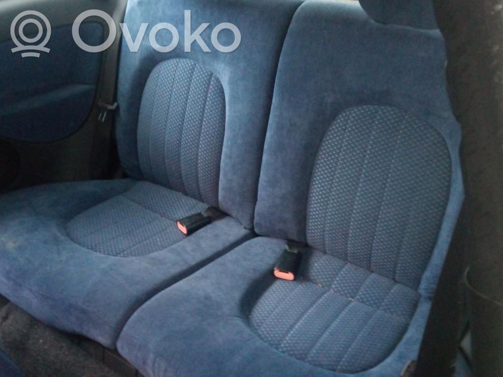 Takaistuin   51704454