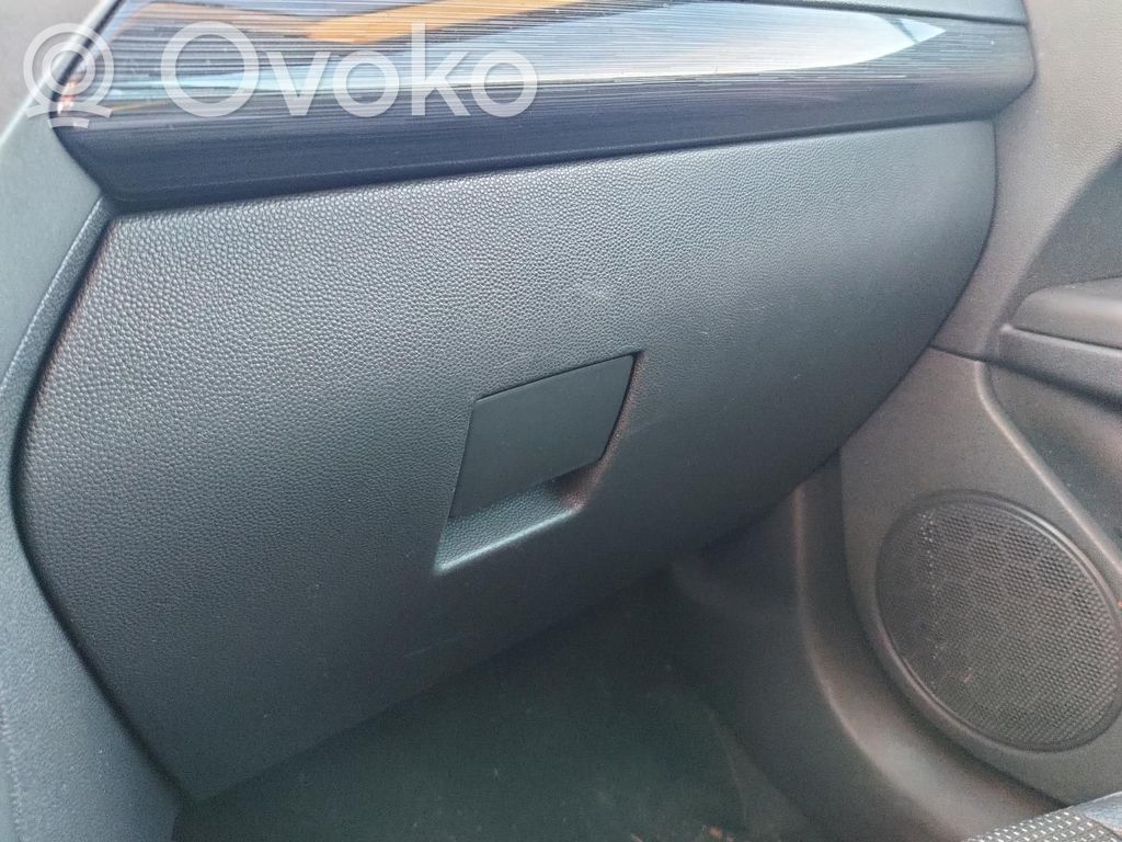 Opel Astra H Juego guantera 
