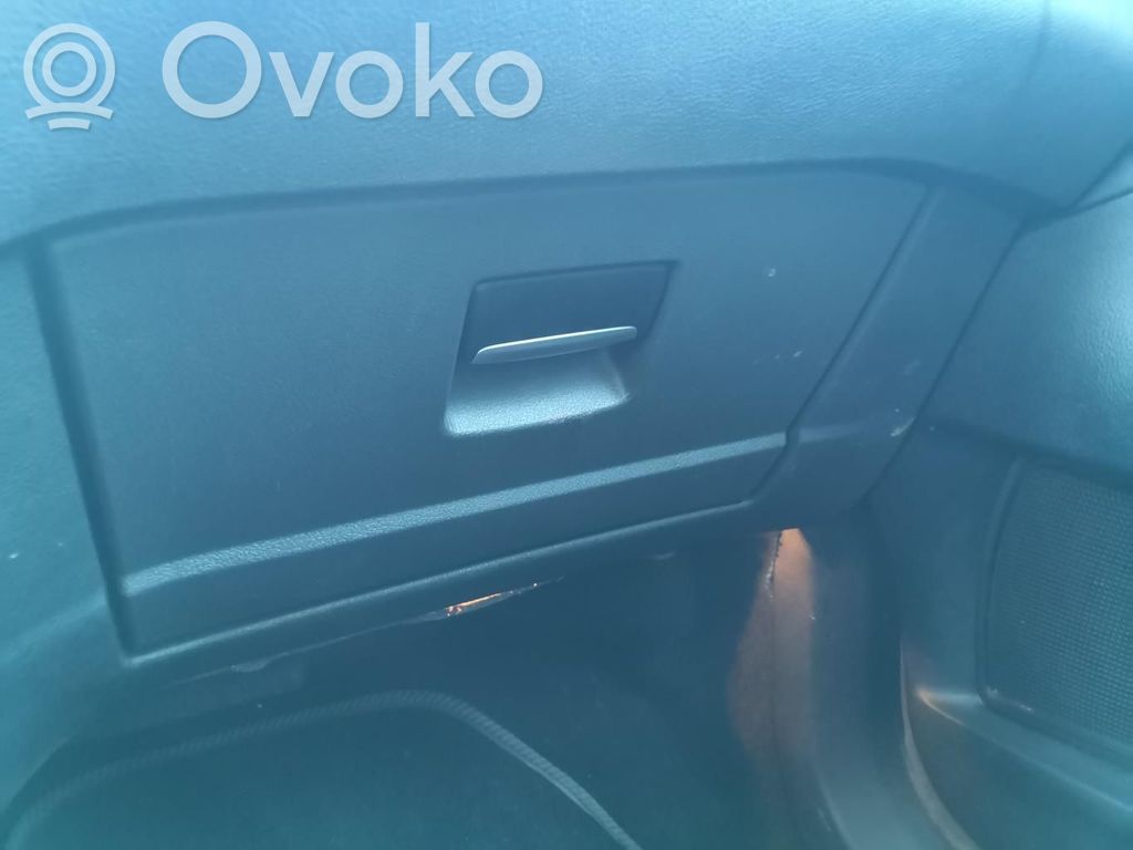Ford Mondeo MK IV Kit de boîte à gants 