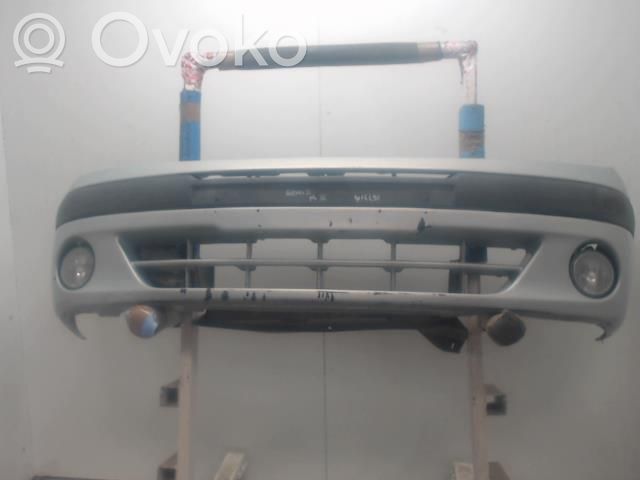 Renault Scenic I Parachoques delantero 