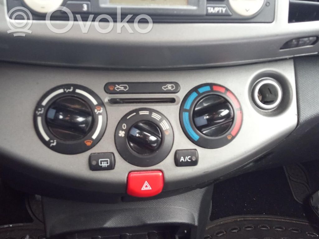 Nissan Micra Comutator lumini pericol 