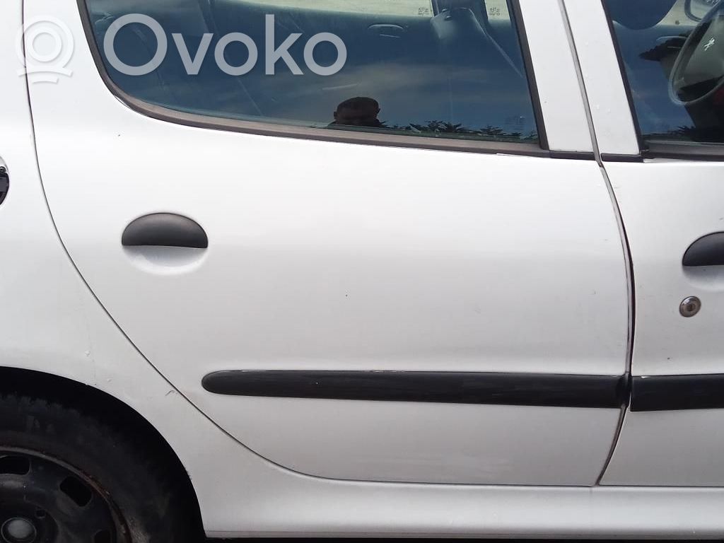 Peugeot 206+ Galinės durys 