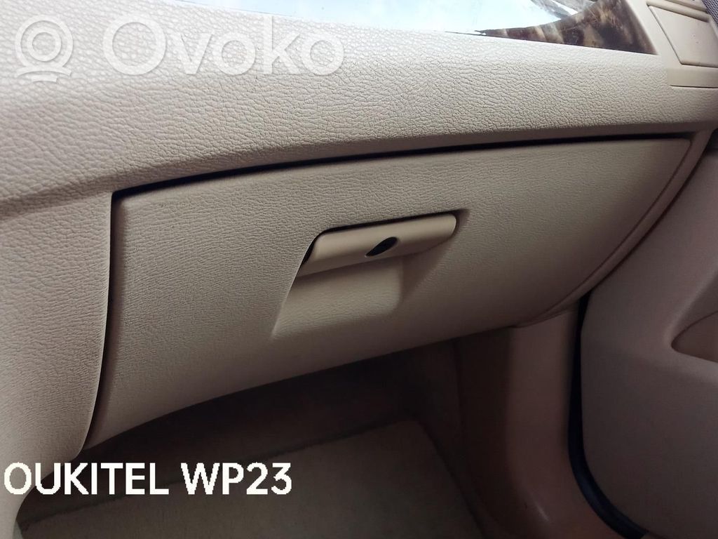 BMW X3 E83 Daiktadėžės (bordačioko) komplektas 
