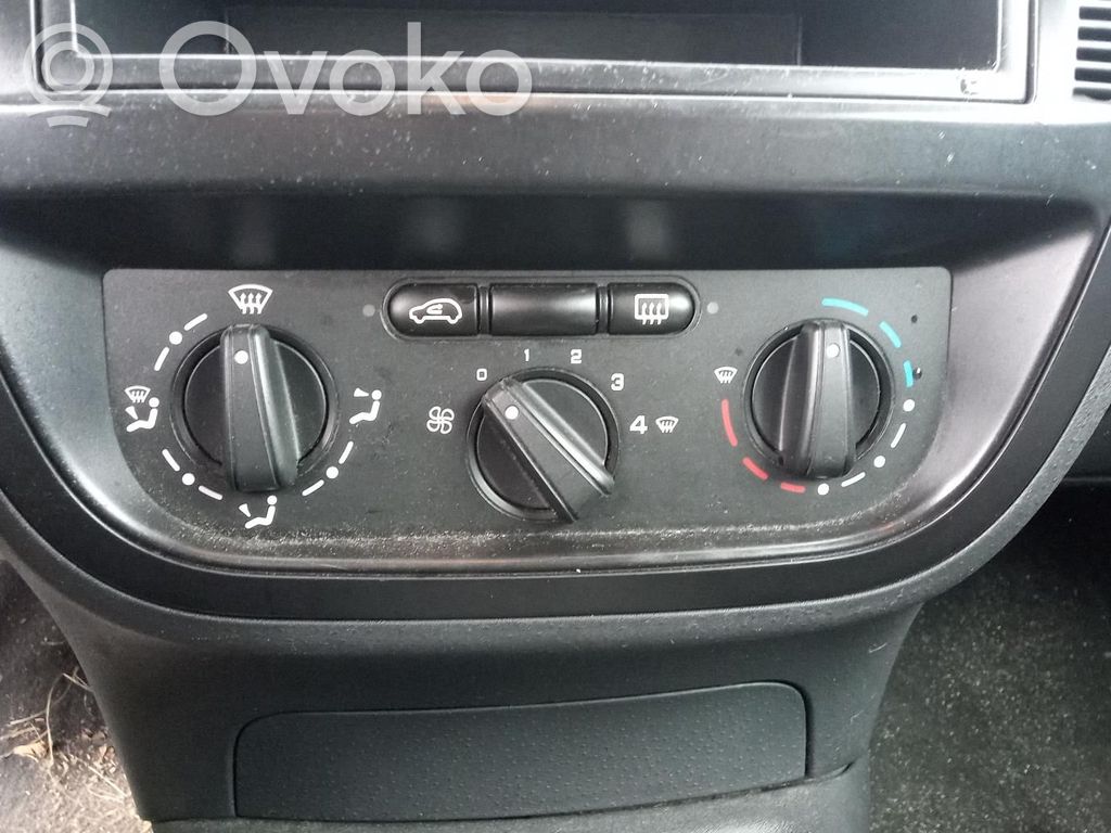Citroen C2 Climate control unit 