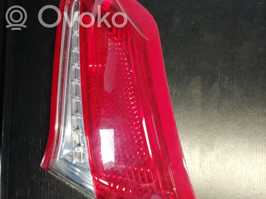 Citroen C4 II Takaluukun takavalot 