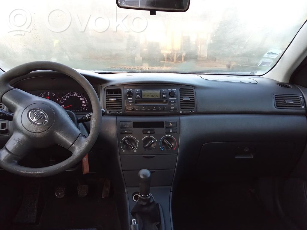 Toyota Corolla E120 E130 Ohjauspyörän akselisarja 
