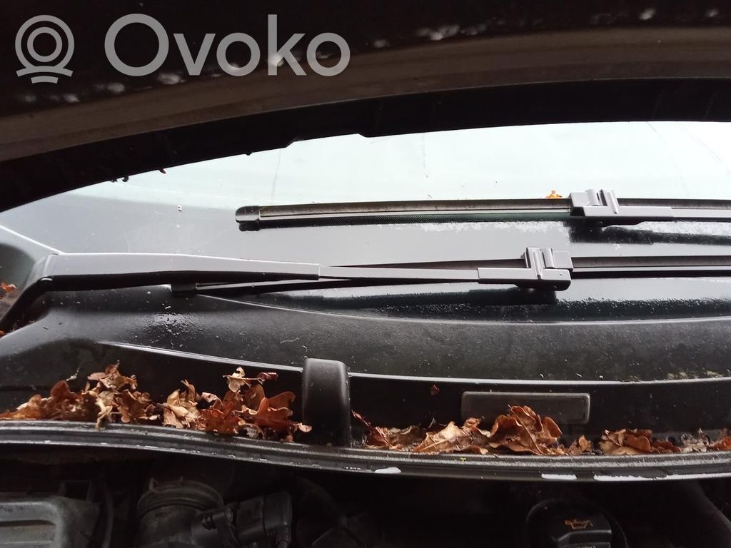 Ford Galaxy Front wiper blade arm 
