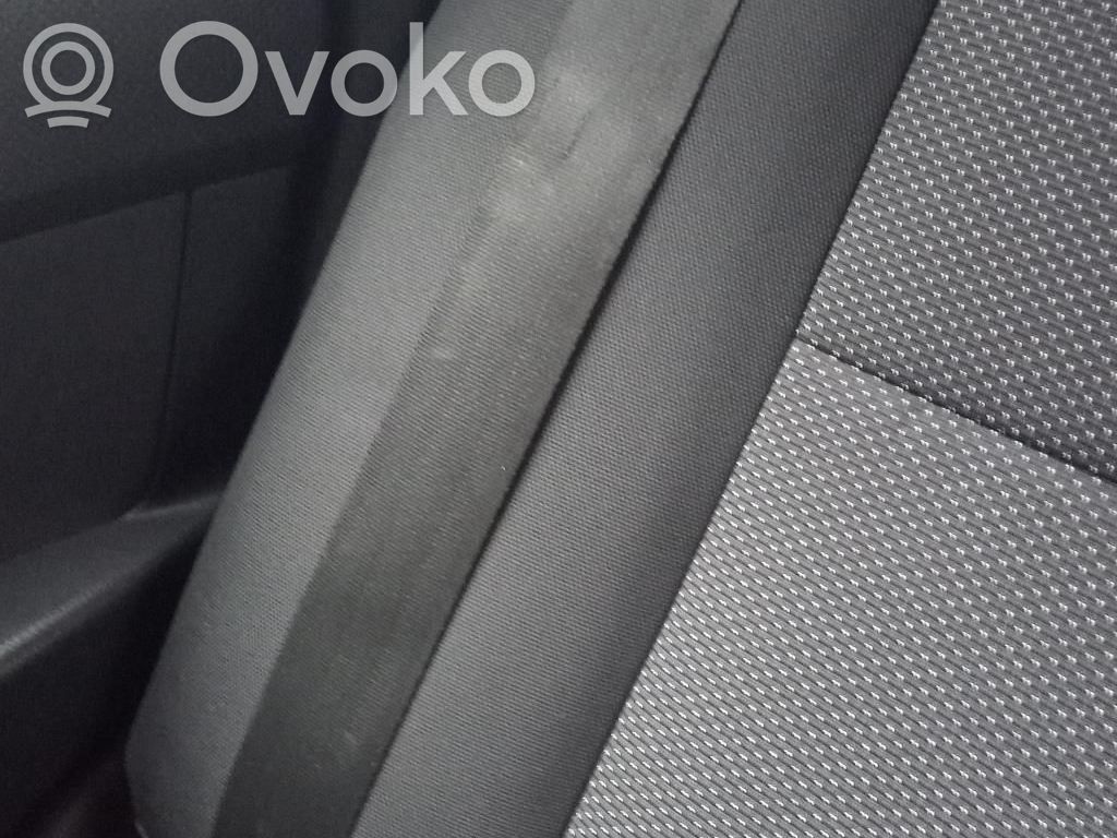Chevrolet Aveo Cinturón trasero 