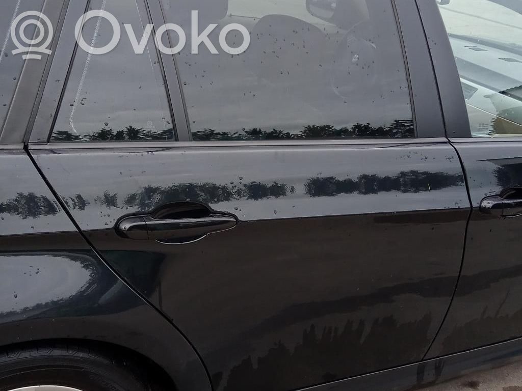 Rear door   41009628752