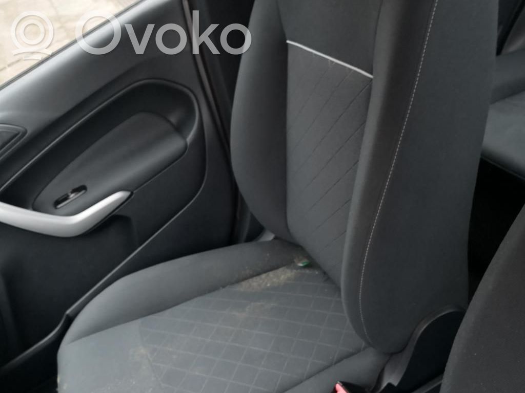 Ford Fiesta Etumatkustajan istuin 