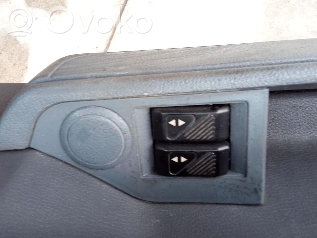 Renault Clio I Sähkötoimisen ikkunan ohjauskytkin 