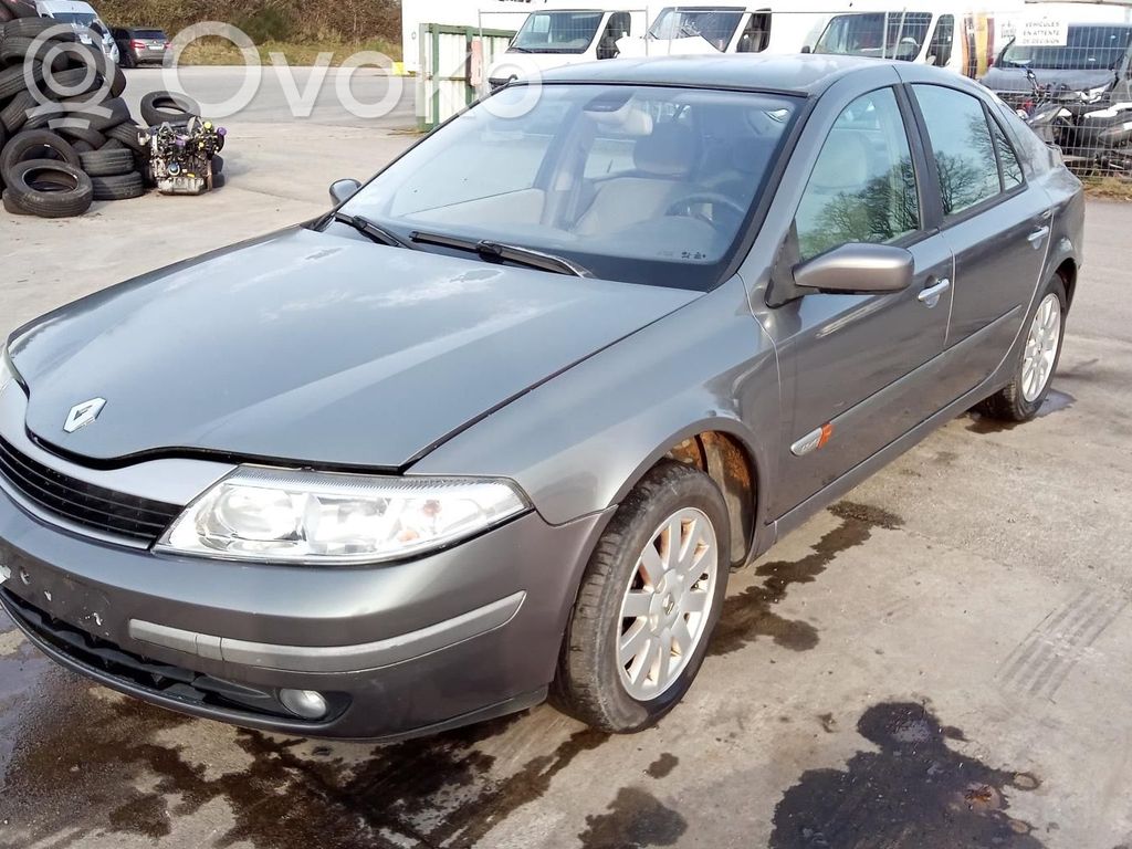 Renault Laguna II Priekinis traversas 